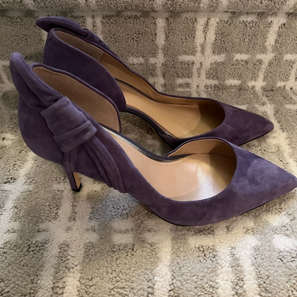 WHBM lilac heels. Great condition.